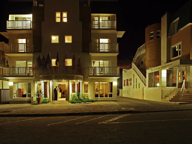 Artemis Hotel